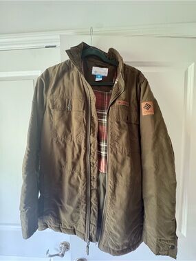 Columbia Olive Green Men's Field Jacket with Plaid Lining